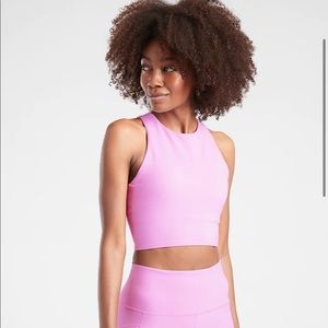 Athleta Conscious Crop